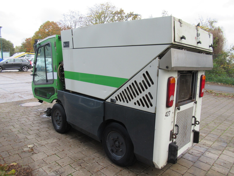 Подметально-уборочная машина TENNANT HMF 214 Veegmachine, DEFECT / FOR PARTS: фото 6