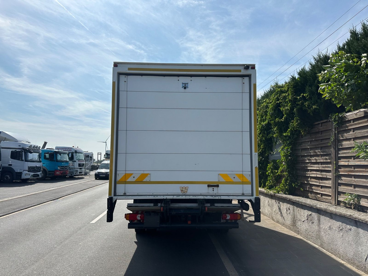 Iveco Eurocargo 75E19*Euro6*Aut*Koffer*LBW 1000kg** Iveco Eurocargo 75E19/Tüv neu/Koffer/LBW 1000kg/ - Грузовик с закрытым кузовом: фото 4 Iveco Eurocargo 75E19*Euro6*Aut*Koffer*LBW 1000kg** Iveco Eurocargo 75E19/Tüv neu/Koffer/LBW 1000kg/ - Грузовик с закрытым кузовом: фото 4