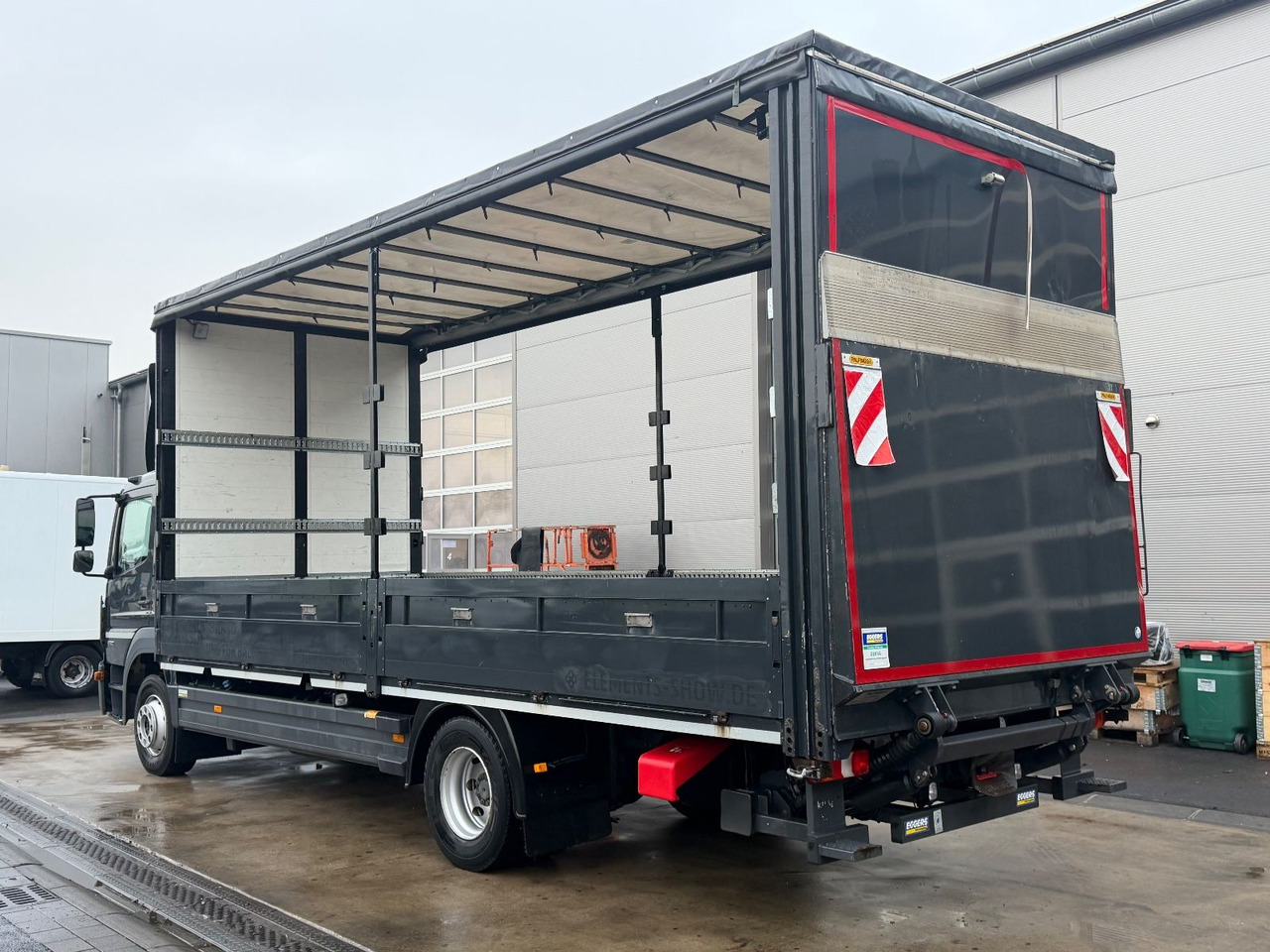 Mercedes-Benz Atego 1530 Pritsche/Plane, Palfinger Lbw, Edscha - Тентованный грузовик: фото 5 Mercedes-Benz Atego 1530 Pritsche/Plane, Palfinger Lbw, Edscha - Тентованный грузовик: фото 5