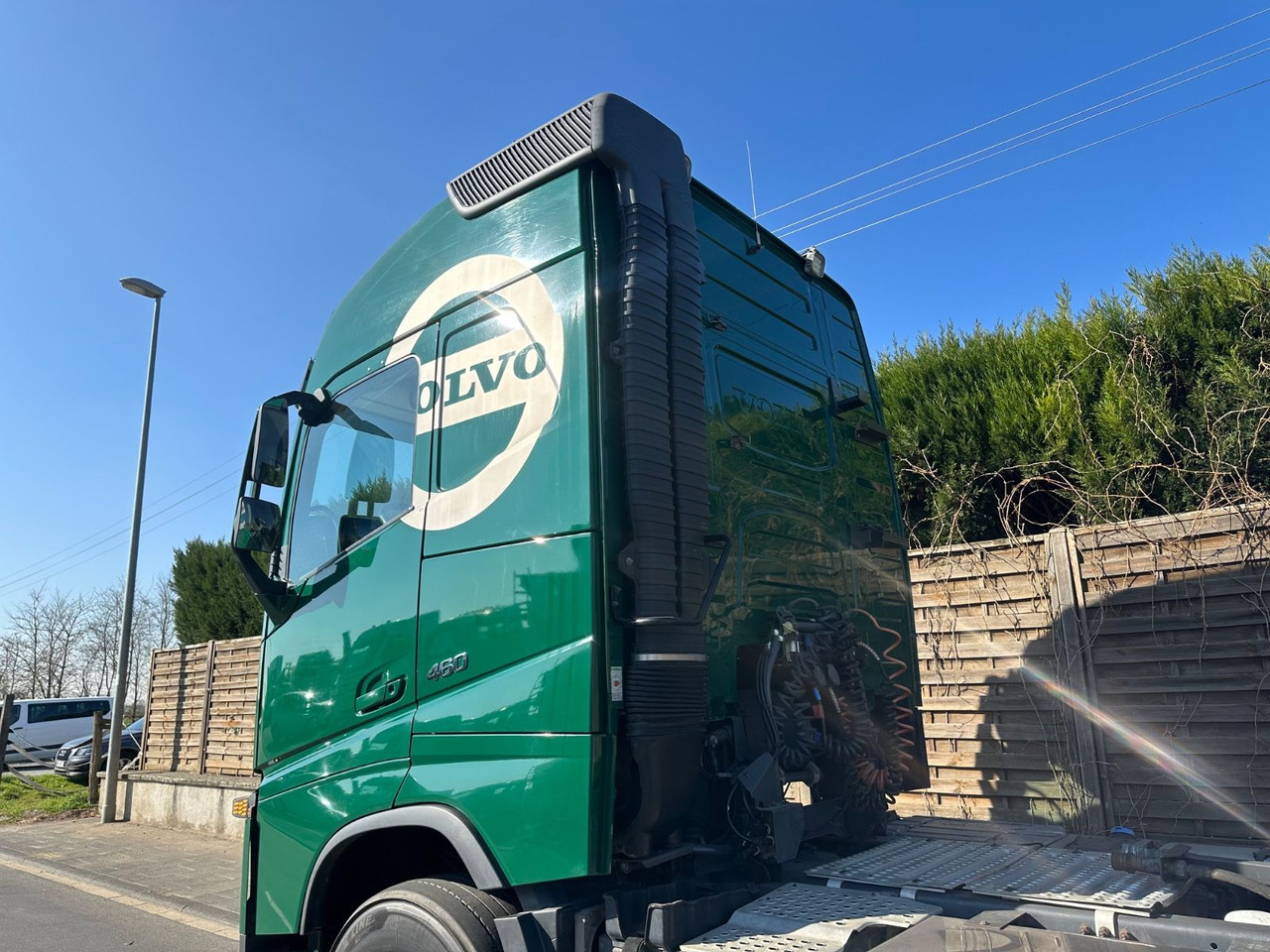 Volvo FH 460 *orig.KM/2-K-Hydraulic/1st owner/VEB+ - Тягач: фото 3 Volvo FH 460 *orig.KM/2-K-Hydraulic/1st owner/VEB+ - Тягач: фото 3