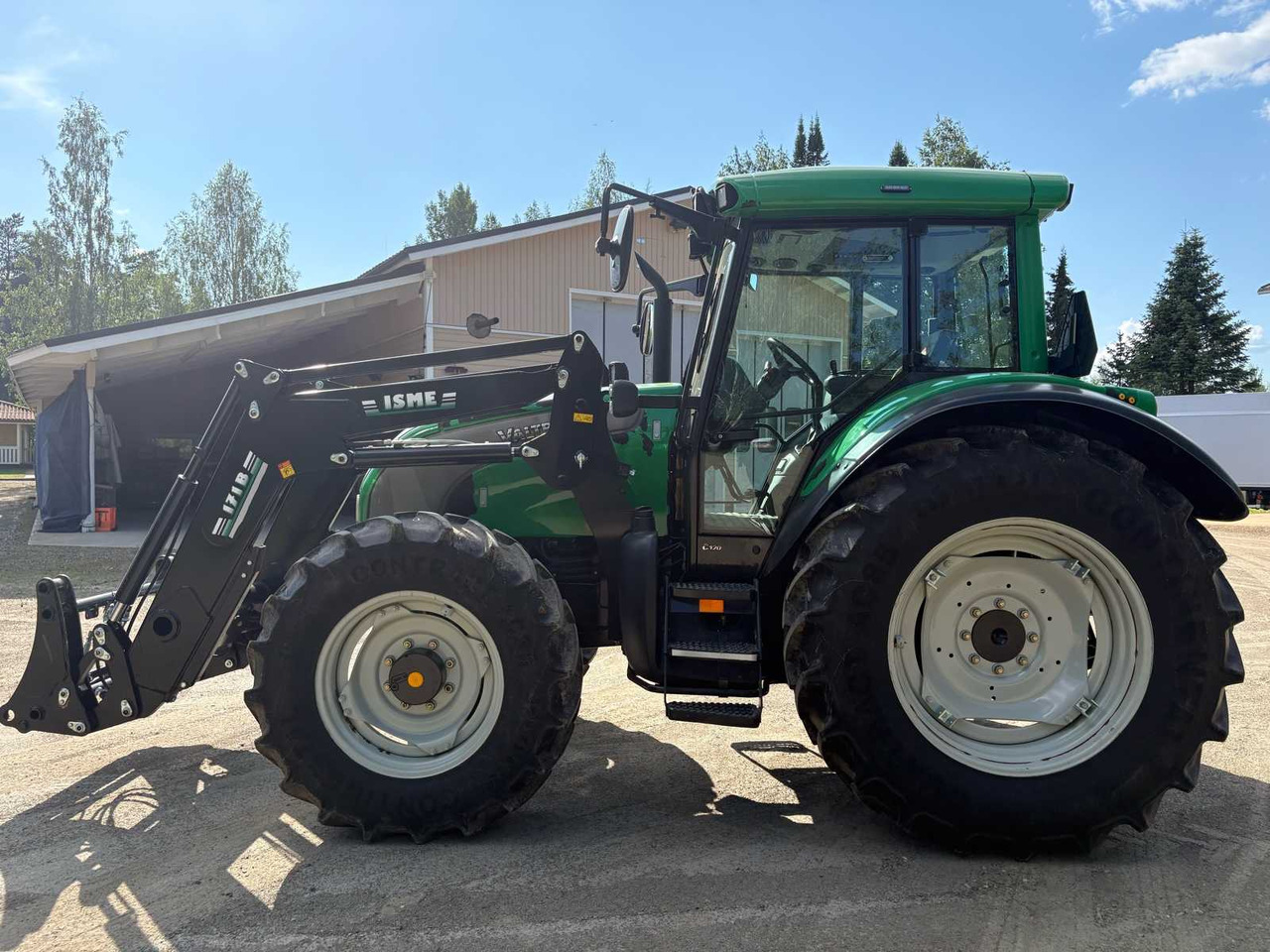 Tractor Valtra C120 4.4 - Трактор: фото 3 Tractor Valtra C120 4.4 - Трактор: фото 3
