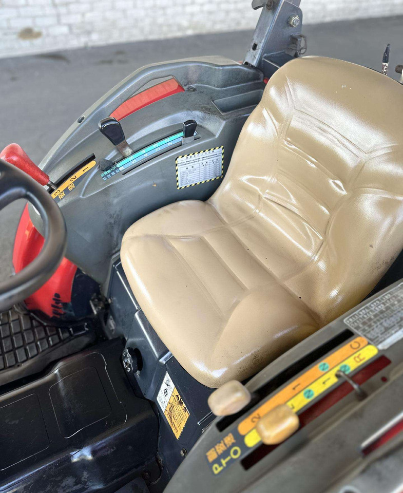 Yanmar EF222 - Трактор: фото 5 Yanmar EF222 - Трактор: фото 5