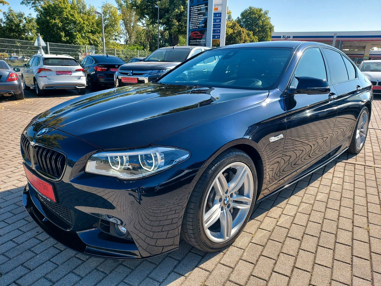 BMW 550i Limousine Autom. M-Sport HUD Glasdach H&K - Седан: фото 3 BMW 550i Limousine Autom. M-Sport HUD Glasdach H&K - Седан: фото 3