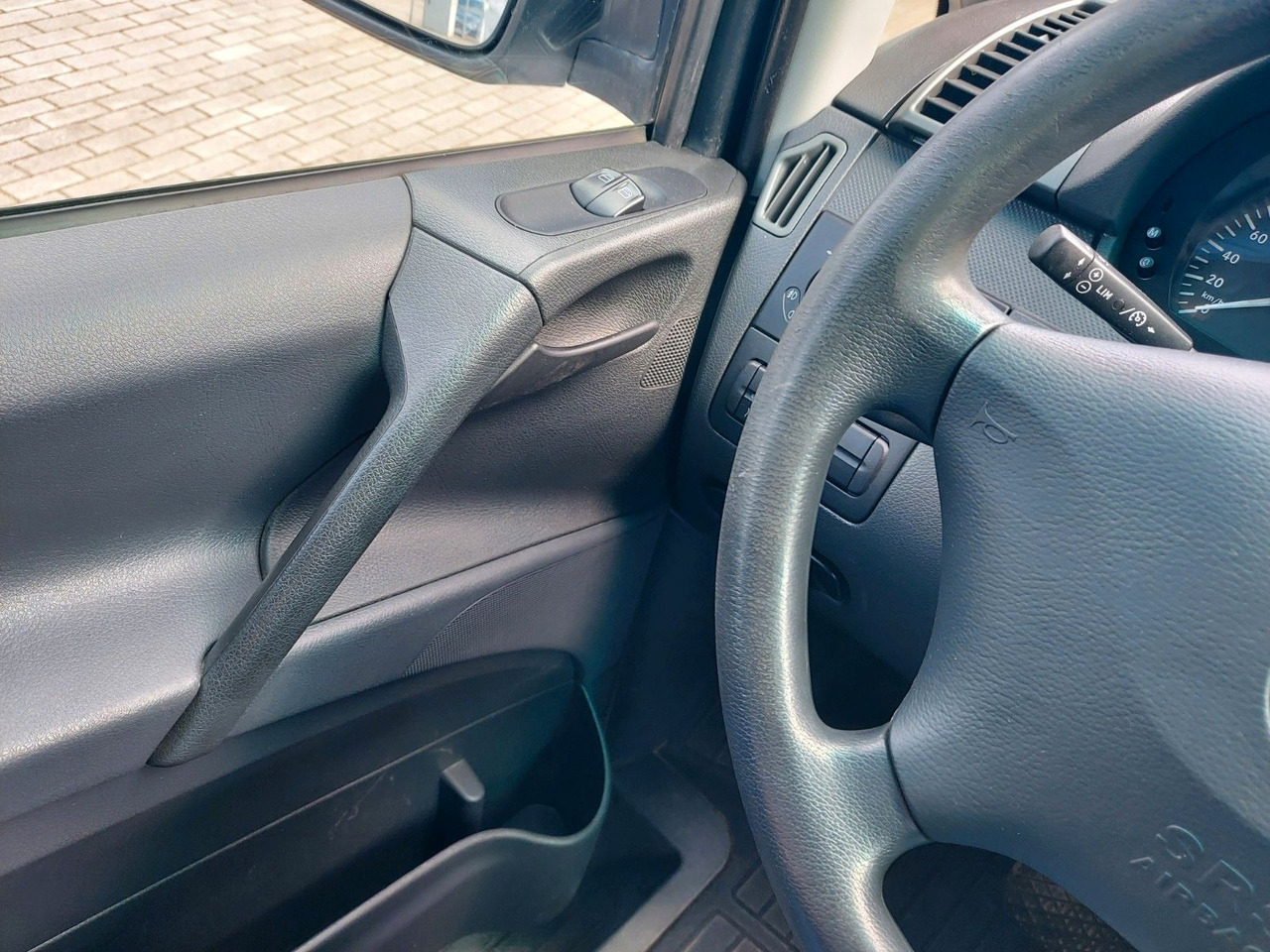 Пассажирский фургон Mercedes-Benz Vito Mixto 4x4 116 CDI lang Autom. Tempo: фото 12 Пассажирский фургон Mercedes-Benz Vito Mixto 4x4 116 CDI lang Autom. Tempo: фото 12