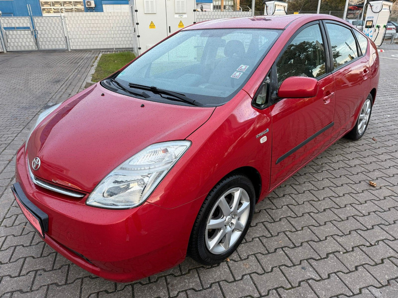 Toyota Prius Sol Automatik Klima Tempomat Bluetooth - Седан: фото 1 Toyota Prius Sol Automatik Klima Tempomat Bluetooth - Седан: фото 1