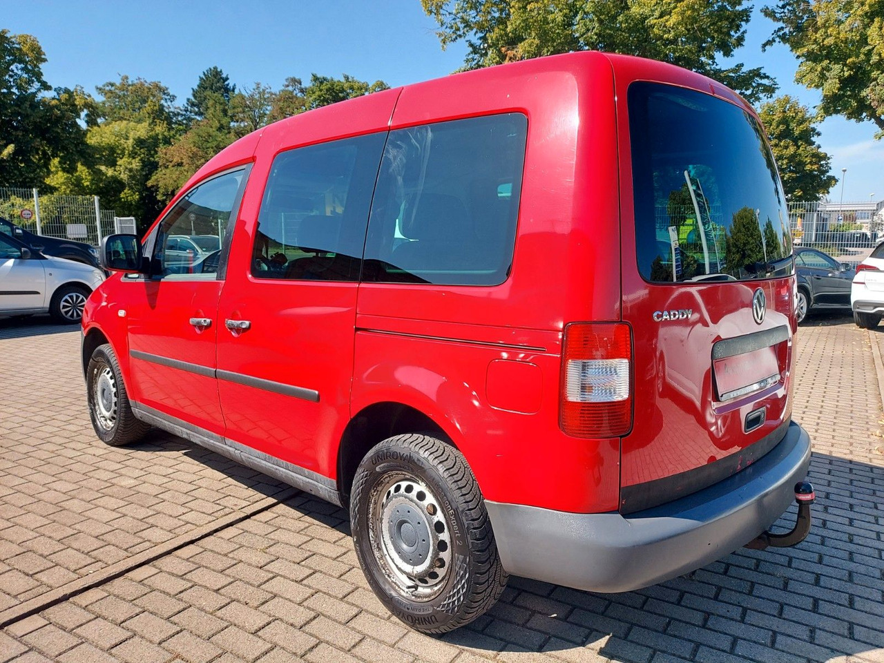 Volkswagen Caddy Kombi 1.9 TDi 5 Sitze Klima M+S AHK - Пассажирский фургон: фото 5 Volkswagen Caddy Kombi 1.9 TDi 5 Sitze Klima M+S AHK - Пассажирский фургон: фото 5