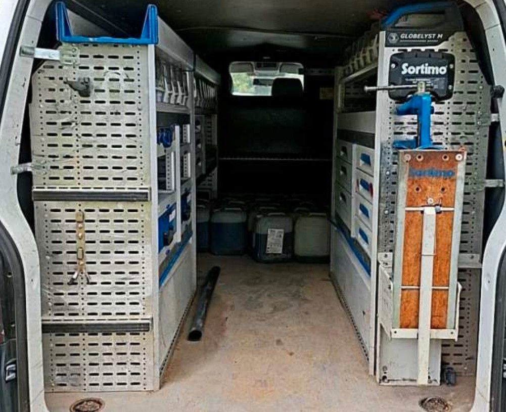 Volkswagen T5 Transporter Kasten Kombi lang 4Motion - Пассажирский фургон: фото 5 Volkswagen T5 Transporter Kasten Kombi lang 4Motion - Пассажирский фургон: фото 5