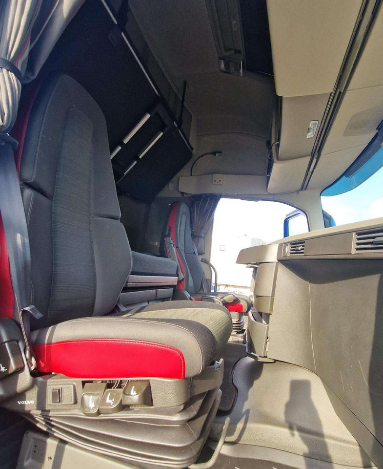 Volvo FH 500 XL в лизинг Volvo FH 500 XL: фото 18 Volvo FH 500 XL в лизинг Volvo FH 500 XL: фото 18