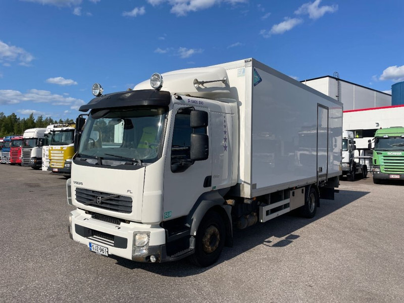 Volvo FL 240 Kori / BOX: 6450mm x 2430 mm x 2290 mm - Грузовик с закрытым кузовом: фото 1 Volvo FL 240 Kori / BOX: 6450mm x 2430 mm x 2290 mm - Грузовик с закрытым кузовом: фото 1