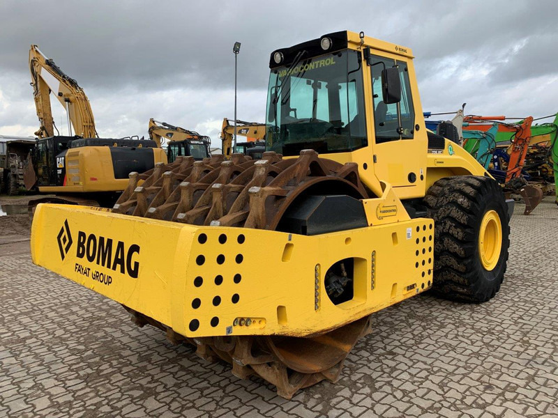 Bomag BW 226 DH-4I BVC NVT - Компактор: фото 3 Bomag BW 226 DH-4I BVC NVT - Компактор: фото 3
