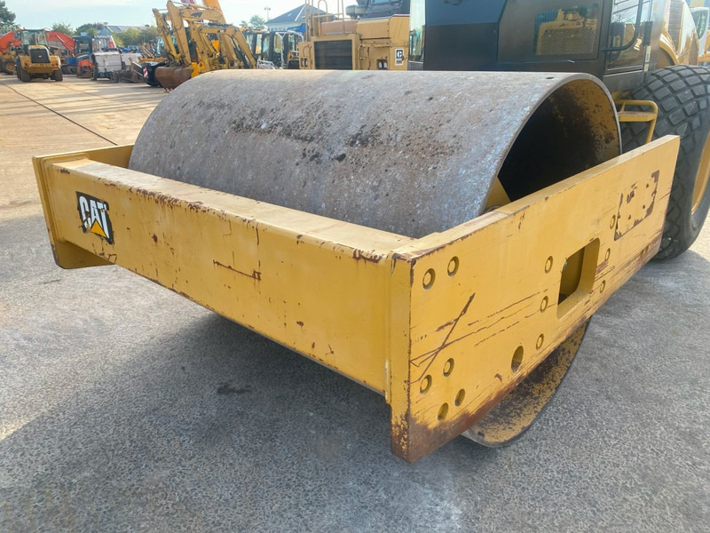 Каток Caterpillar CS64B NVT: фото 10