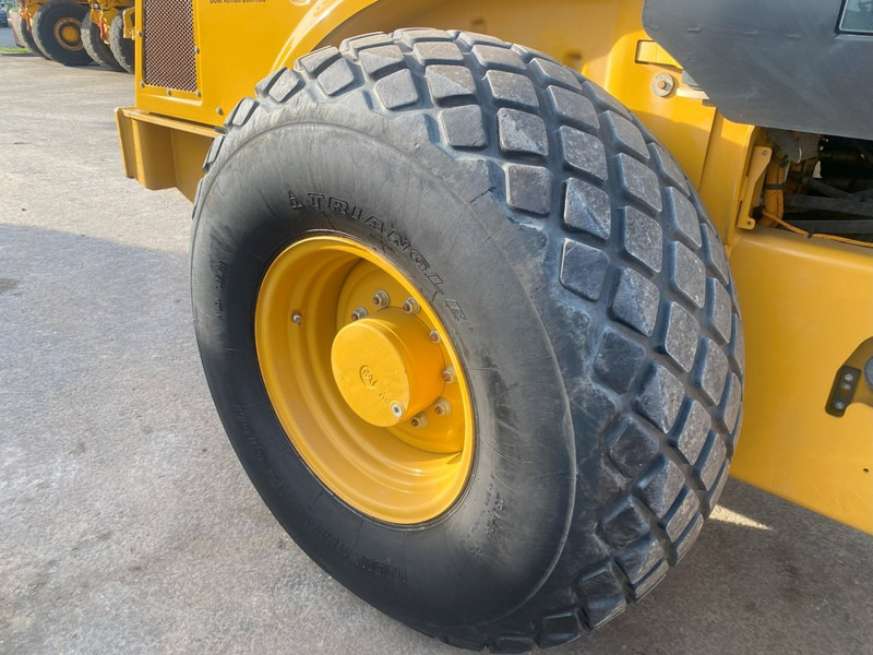 Каток Caterpillar CS64B NVT: фото 9