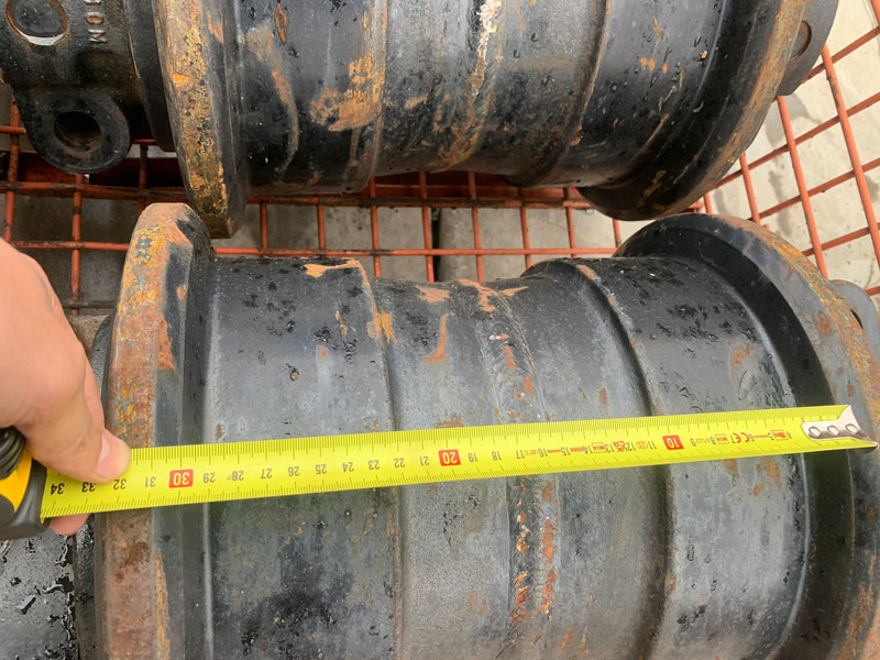 Hitachi Hitachi EX1200D5 bottom track roller SF - Рама/ Шасси: фото 3 Hitachi Hitachi EX1200D5 bottom track roller SF - Рама/ Шасси: фото 3