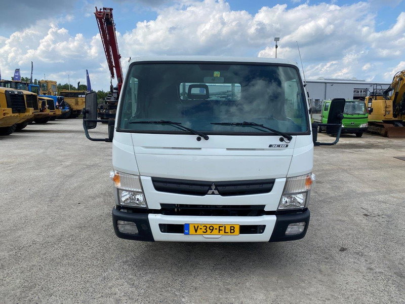 Mitsubishi Fuso Canter 3C18 NVT - Грузовик бортовой/ Платформа: фото 4 Mitsubishi Fuso Canter 3C18 NVT - Грузовик бортовой/ Платформа: фото 4
