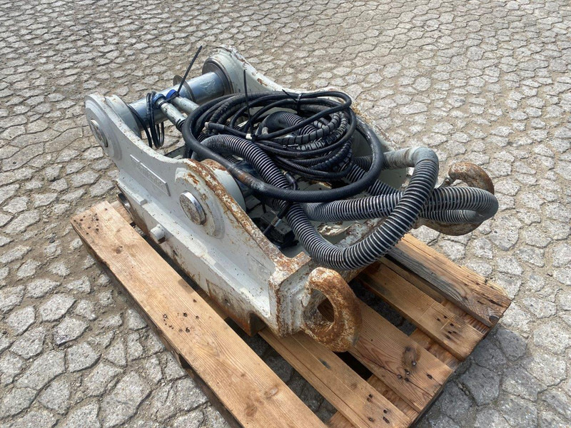 Oil Quick OQ 80 - Сцепное устройство: фото 2 Oil Quick OQ 80 - Сцепное устройство: фото 2