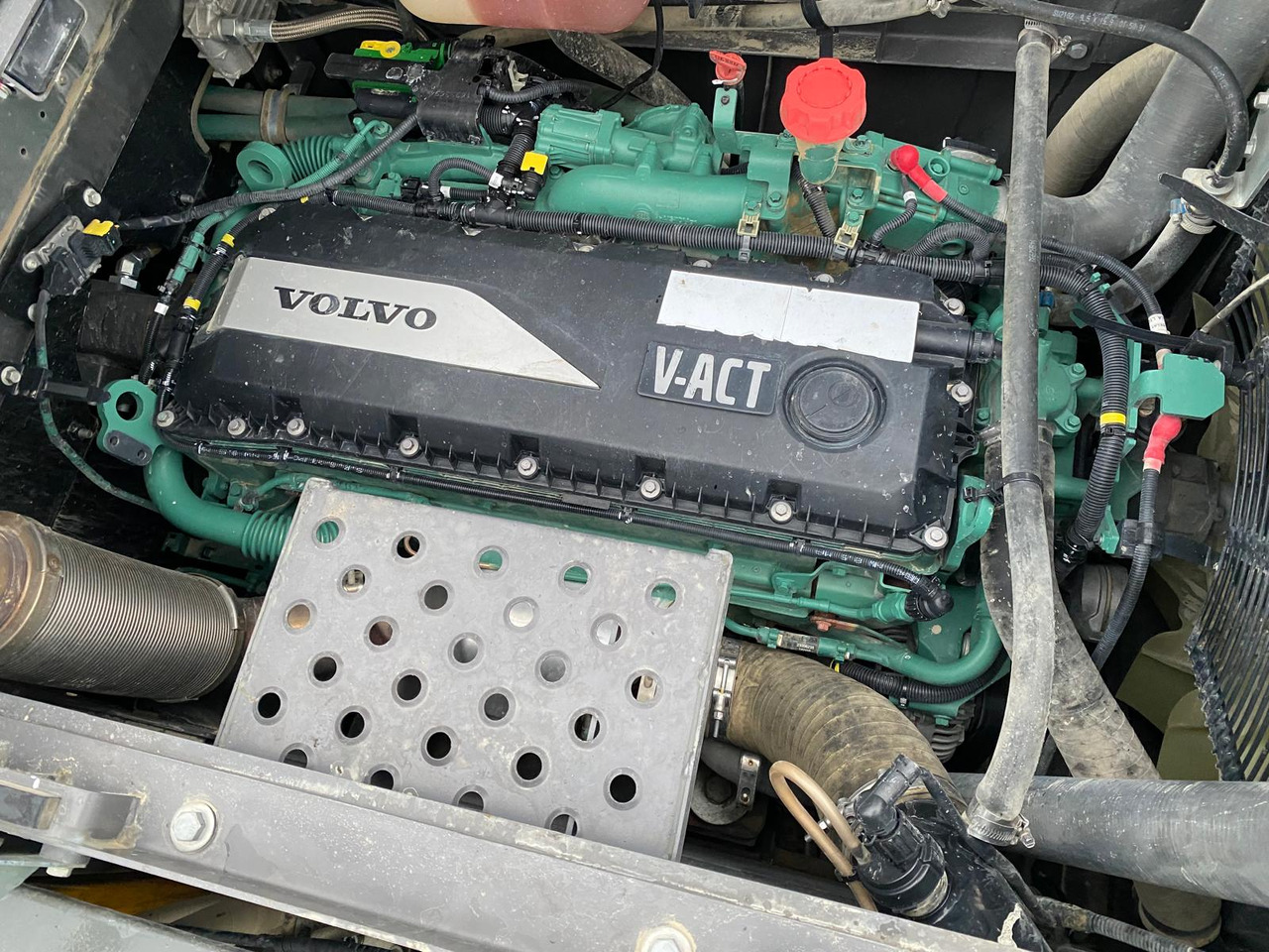 Гусеничный экскаватор Volvo EC300: фото 23 Гусеничный экскаватор Volvo EC300: фото 23