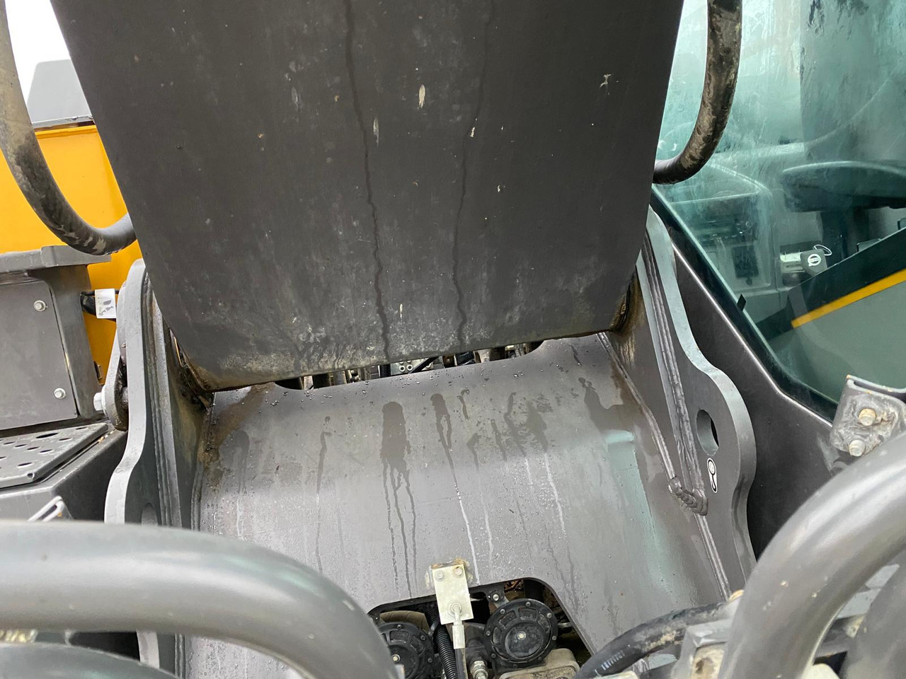 Гусеничный экскаватор Volvo EC300: фото 42 Гусеничный экскаватор Volvo EC300: фото 42