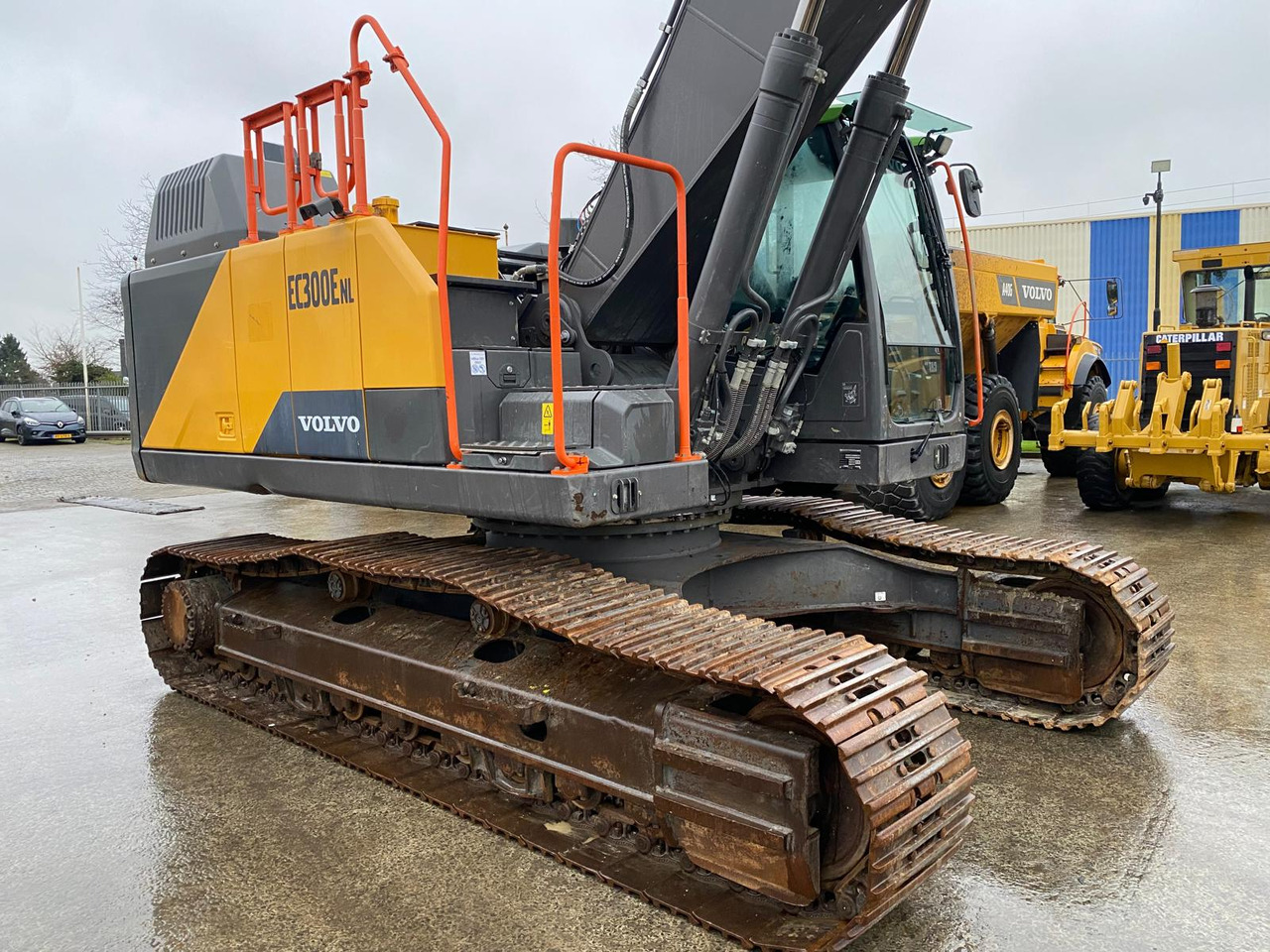 Гусеничный экскаватор Volvo EC300: фото 7 Гусеничный экскаватор Volvo EC300: фото 7