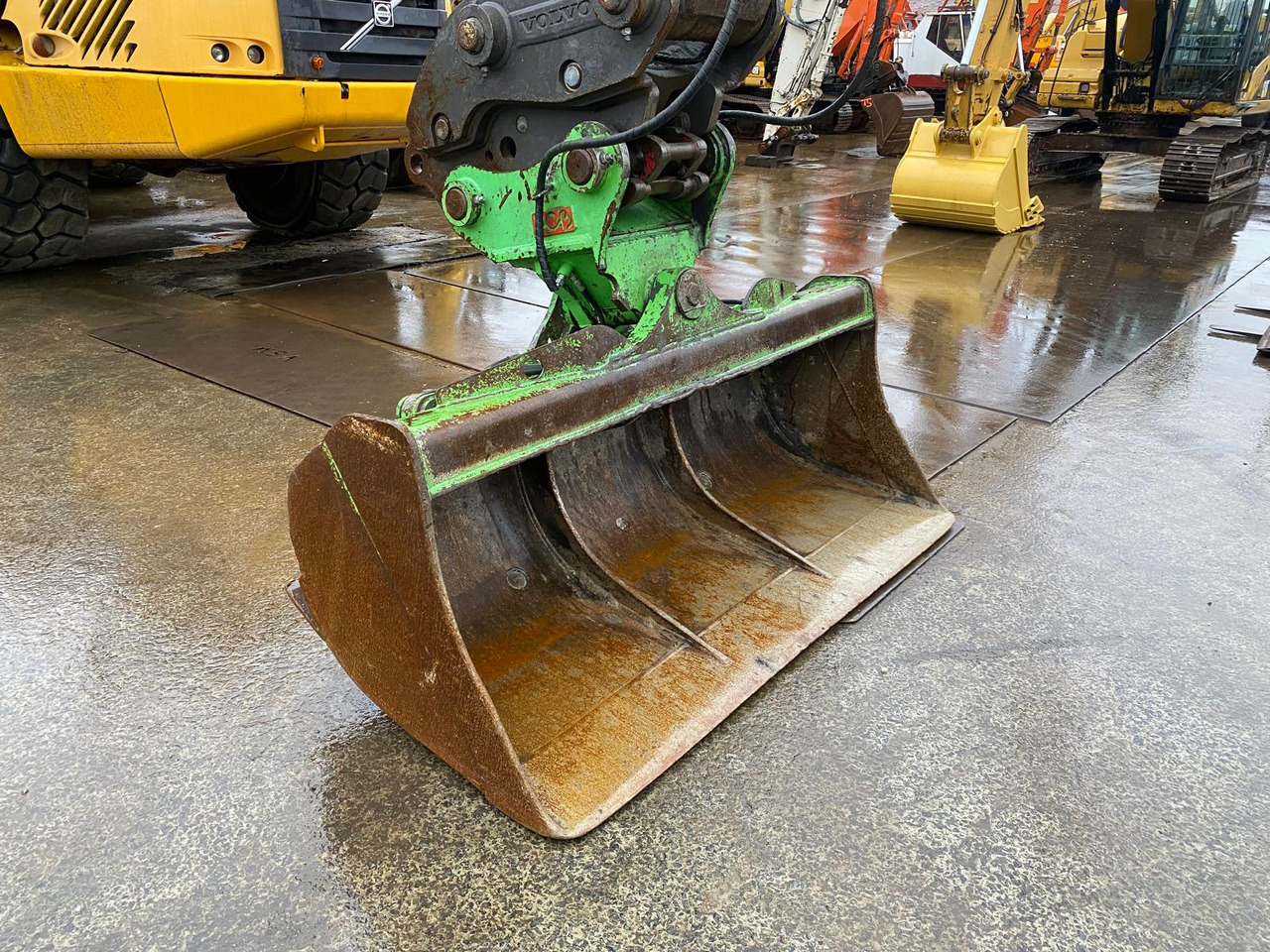 Гусеничный экскаватор Volvo EC300: фото 35 Гусеничный экскаватор Volvo EC300: фото 35