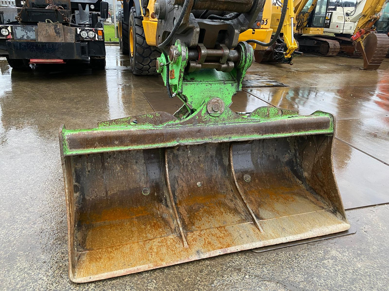 Гусеничный экскаватор Volvo EC300: фото 34 Гусеничный экскаватор Volvo EC300: фото 34