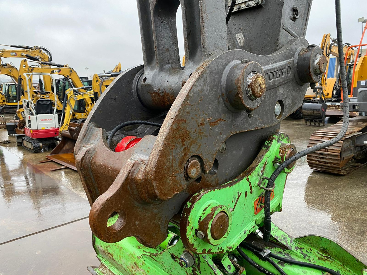 Гусеничный экскаватор Volvo EC300: фото 33 Гусеничный экскаватор Volvo EC300: фото 33