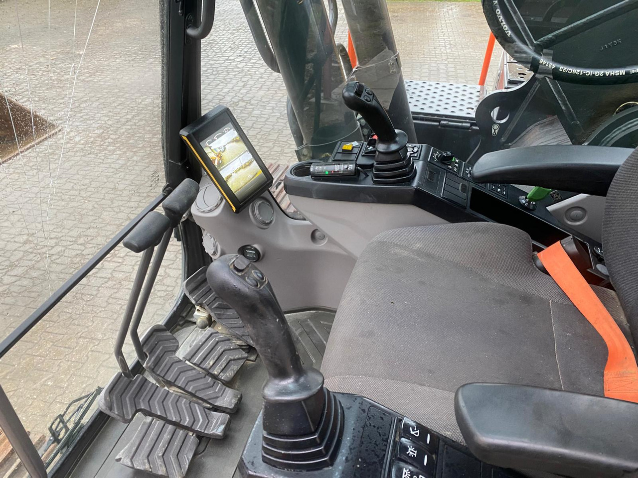 Гусеничный экскаватор Volvo EC300: фото 38 Гусеничный экскаватор Volvo EC300: фото 38