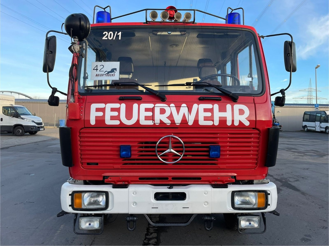 Mercedes-Benz 1222 AF 4x4 Feuerwehr/TLF16/25/2440LTR/215h/DOKA - Грузовик: фото 2 Mercedes-Benz 1222 AF 4x4 Feuerwehr/TLF16/25/2440LTR/215h/DOKA - Грузовик: фото 2