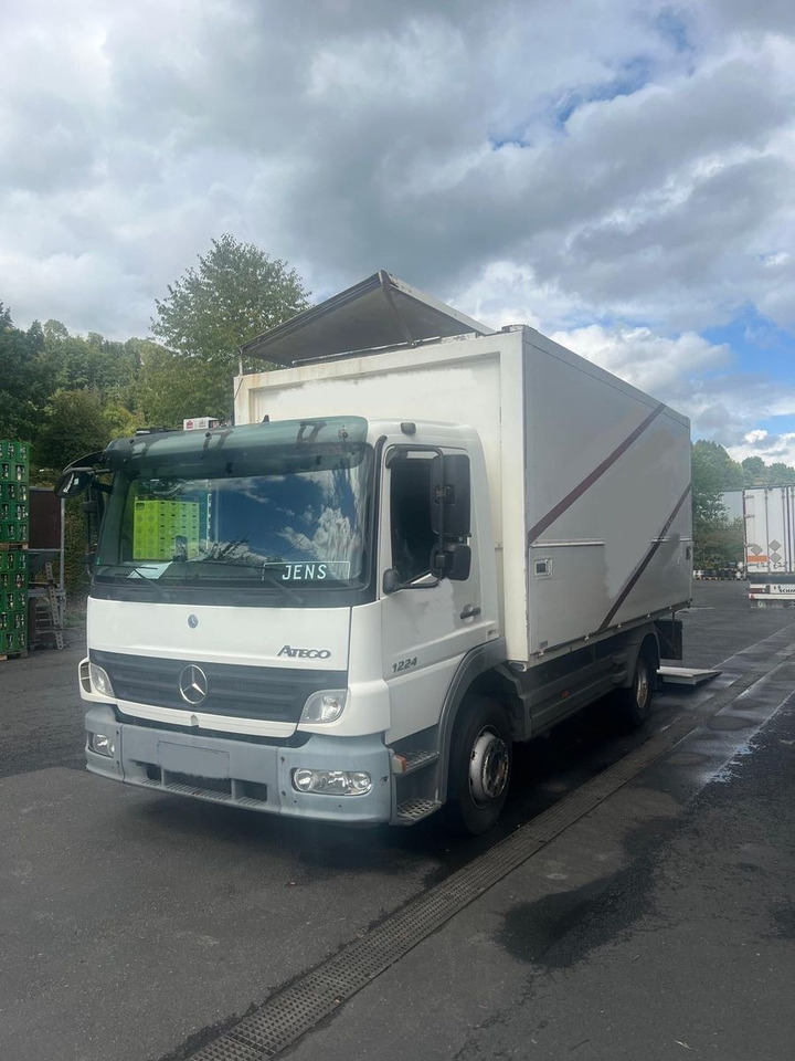 Mercedes-Benz Atego 1224 L 4x2 Getränkewagen/LBW/TÜV-NEU/EU5 - Грузовик для перевозки напитков: фото 1 Mercedes-Benz Atego 1224 L 4x2 Getränkewagen/LBW/TÜV-NEU/EU5 - Грузовик для перевозки напитков: фото 1