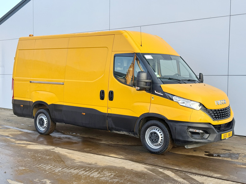 Iveco Daily 35S16 2.3 Automaat L2H2 Oprijplaat Trekhaak Climate Control Cruise Control Lucht Geveerde Stoel - Цельнометаллический фургон: фото 4 Iveco Daily 35S16 2.3 Automaat L2H2 Oprijplaat Trekhaak Climate Control Cruise Control Lucht Geveerde Stoel - Цельнометаллический фургон: фото 4