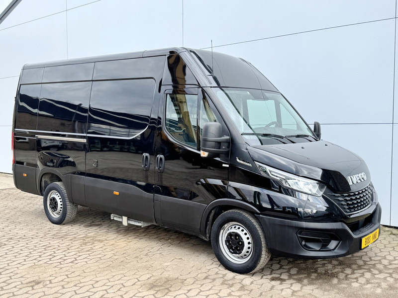 Iveco Daily 35S16 Automaat L2H2 Adaptive Cruise Control Airco 3,5t Trekhaak Navigatie - Цельнометаллический фургон: фото 4 Iveco Daily 35S16 Automaat L2H2 Adaptive Cruise Control Airco 3,5t Trekhaak Navigatie - Цельнометаллический фургон: фото 4