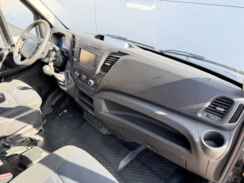 Цельнометаллический фургон Iveco Daily 35S16 L2H2 Airco Cruise Control Camera 3.5t Trekhaak: фото 9