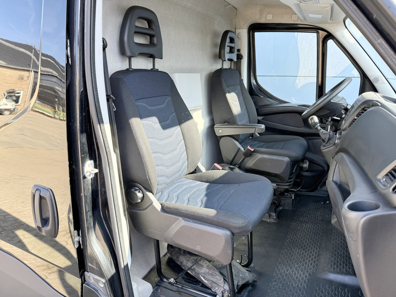 Цельнометаллический фургон Iveco Daily 35S16 L2H2 Airco Cruise Control Camera 3.5t Trekhaak: фото 8