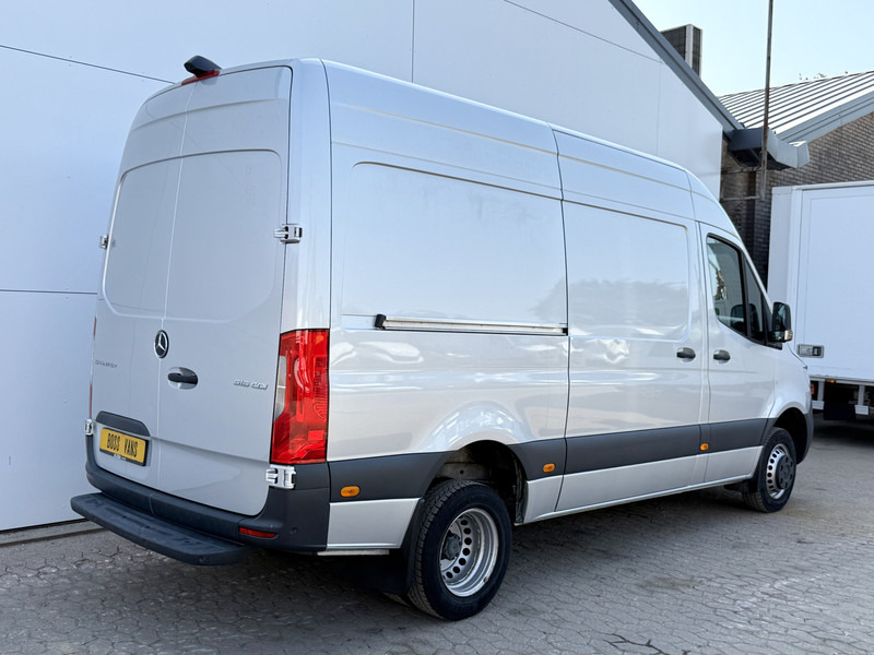 Mercedes-Benz Sprinter 516 2.2 CDI L2H2 Dubbellucht Dubbele Schuif Climate Control Carplay Stoelverwarming Parkeersensoren voor achter - Цельнометаллический фургон: фото 4 Mercedes-Benz Sprinter 516 2.2 CDI L2H2 Dubbellucht Dubbele Schuif Climate Control Carplay Stoelverwarming Parkeersensoren voor achter - Цельнометаллический фургон: фото 4