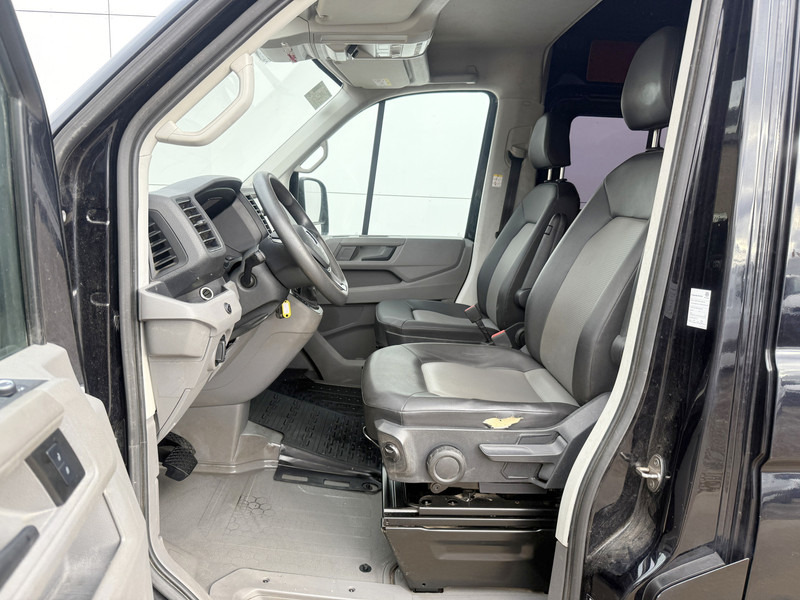 Volkswagen Crafter 2.0 TDI 140PK Automaat L3H3 Airco Cruise Control Elektrische Schuifdeur Trekhaak Camera Carplay Parkeersensoren voor achter - Цельнометаллический фургон: фото 5 Volkswagen Crafter 2.0 TDI 140PK Automaat L3H3 Airco Cruise Control Elektrische Schuifdeur Trekhaak Camera Carplay Parkeersensoren voor achter - Цельнометаллический фургон: фото 5