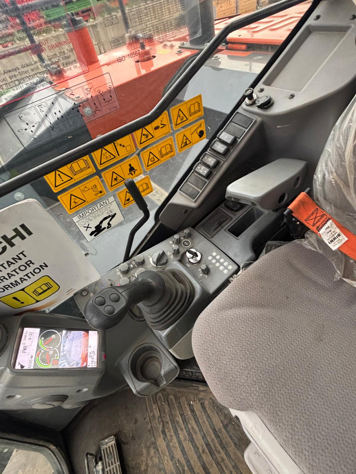 Мини-экскаватор Hitachi ZX85USBR-6 2PB: фото 20 Мини-экскаватор Hitachi ZX85USBR-6 2PB: фото 20