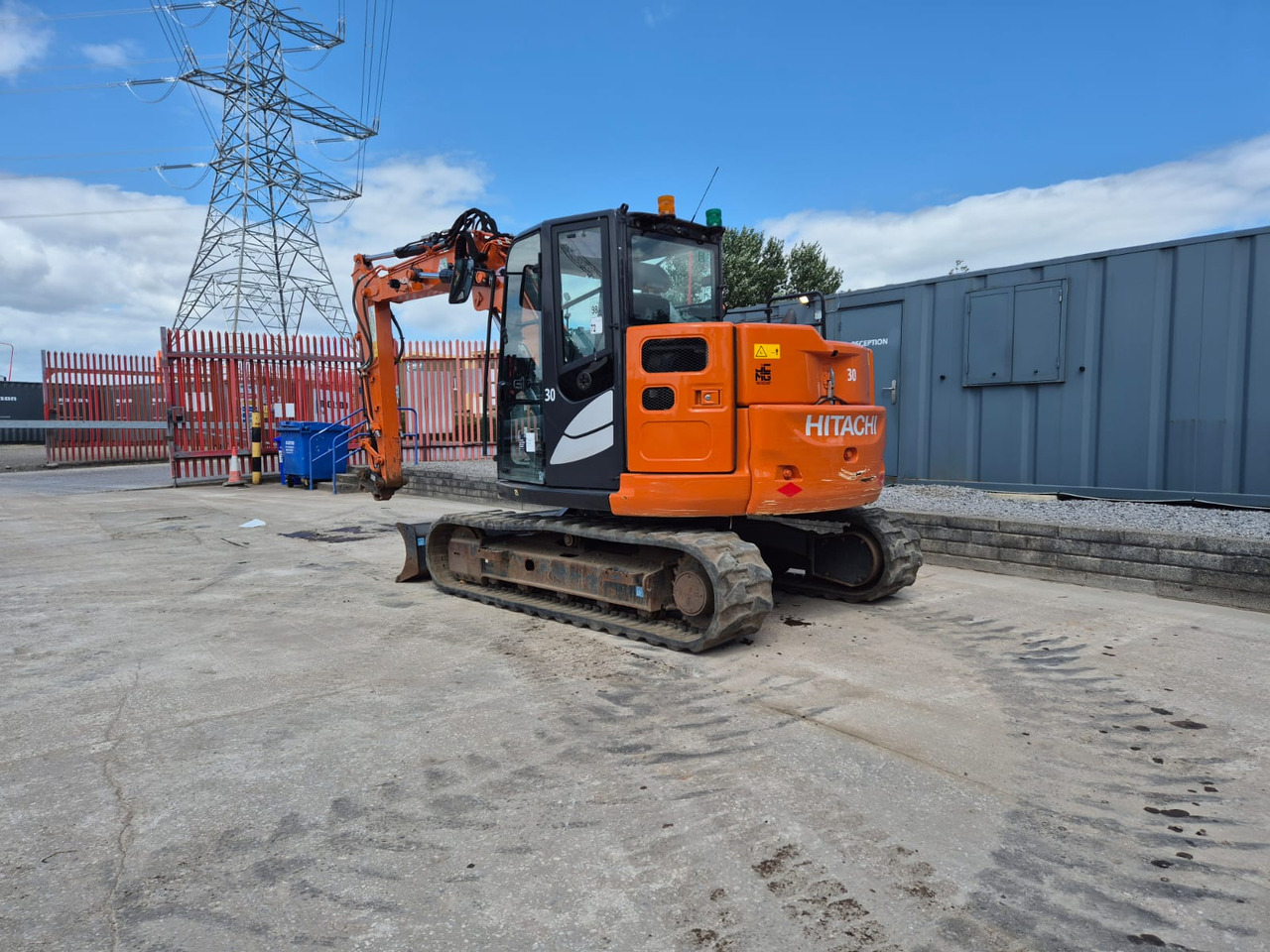 Hitachi ZX85USBR-6 2PB - Мини-экскаватор: фото 3 Hitachi ZX85USBR-6 2PB - Мини-экскаватор: фото 3