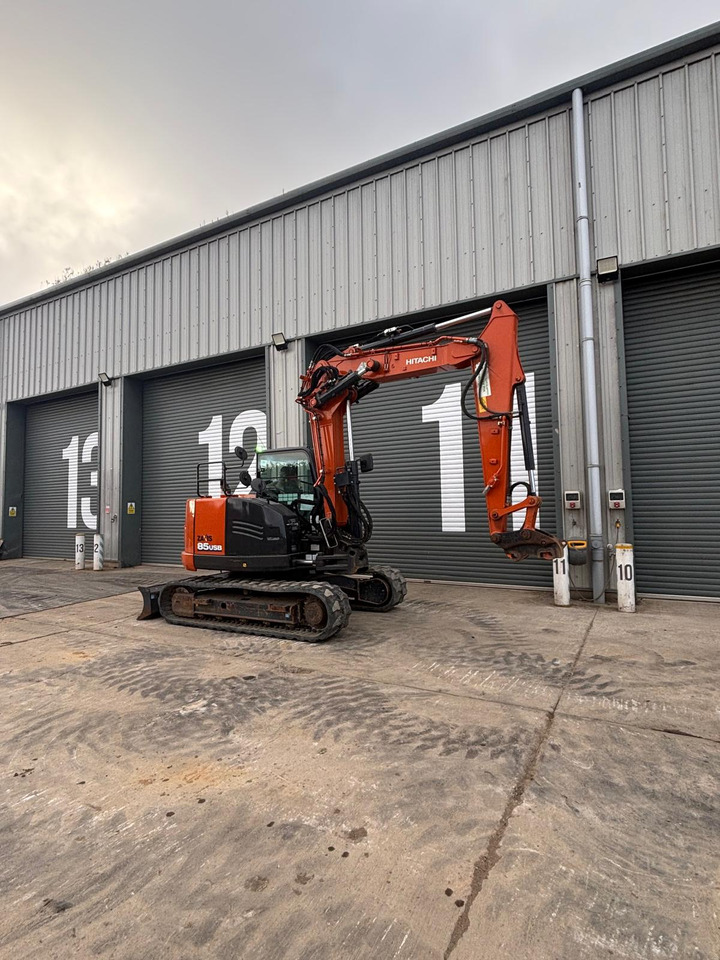 Мини-экскаватор Hitachi ZX85USBR-6 2PB: фото 7 Мини-экскаватор Hitachi ZX85USBR-6 2PB: фото 7