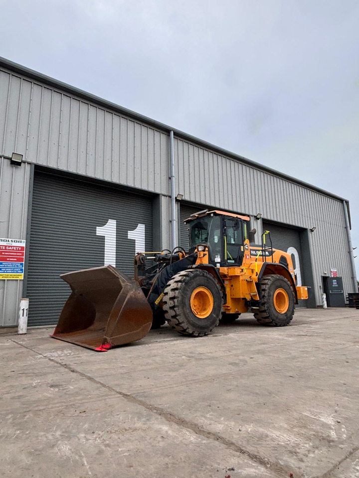 Hyundai HL960A - Колёсный погрузчик: фото 1 Hyundai HL960A - Колёсный погрузчик: фото 1