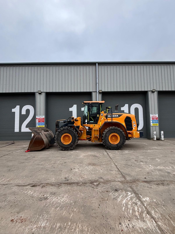 Hyundai HL960A - Колёсный погрузчик: фото 2 Hyundai HL960A - Колёсный погрузчик: фото 2