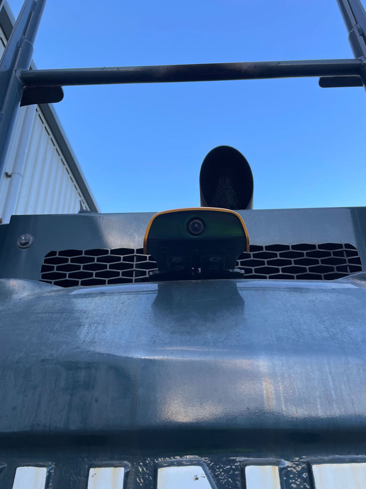 Hyundai HX145LCR - Гусеничный экскаватор: фото 1 Hyundai HX145LCR - Гусеничный экскаватор: фото 1