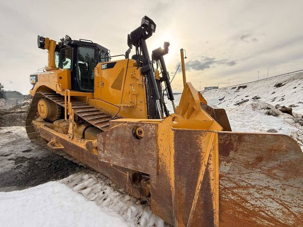 CAT D8T - Бульдозер: фото 2 CAT D8T - Бульдозер: фото 2