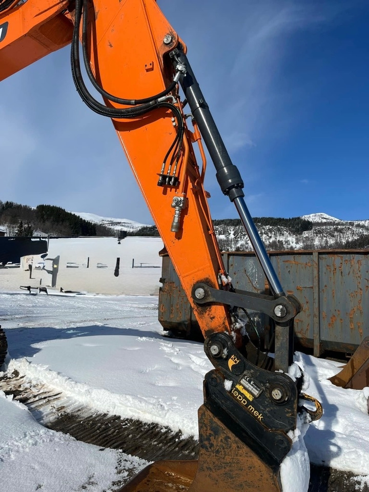 Doosan DX 140 LCR-5 - Гусеничный экскаватор: фото 4 Doosan DX 140 LCR-5 - Гусеничный экскаватор: фото 4