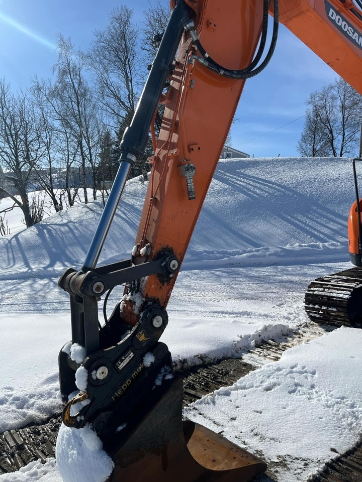Doosan DX 140 LCR-5 - Гусеничный экскаватор: фото 5 Doosan DX 140 LCR-5 - Гусеничный экскаватор: фото 5
