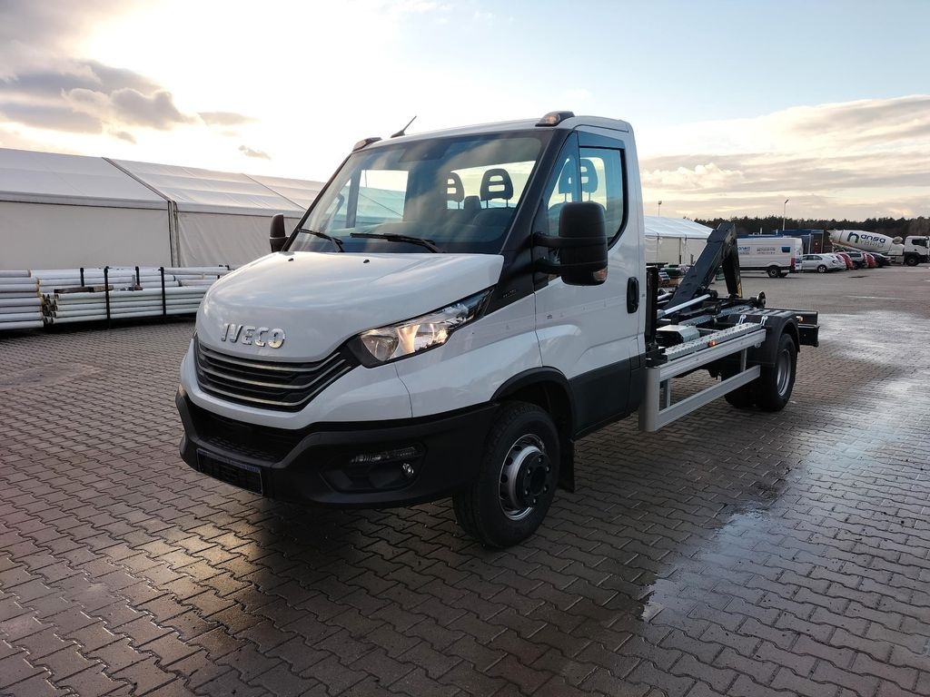 Iveco 70C18H Abrollkipper HYVA HKS-5 - Коммерческий автомобиль, Крюковой мультилифт: фото 2 Iveco 70C18H Abrollkipper HYVA HKS-5 - Коммерческий автомобиль, Крюковой мультилифт: фото 2