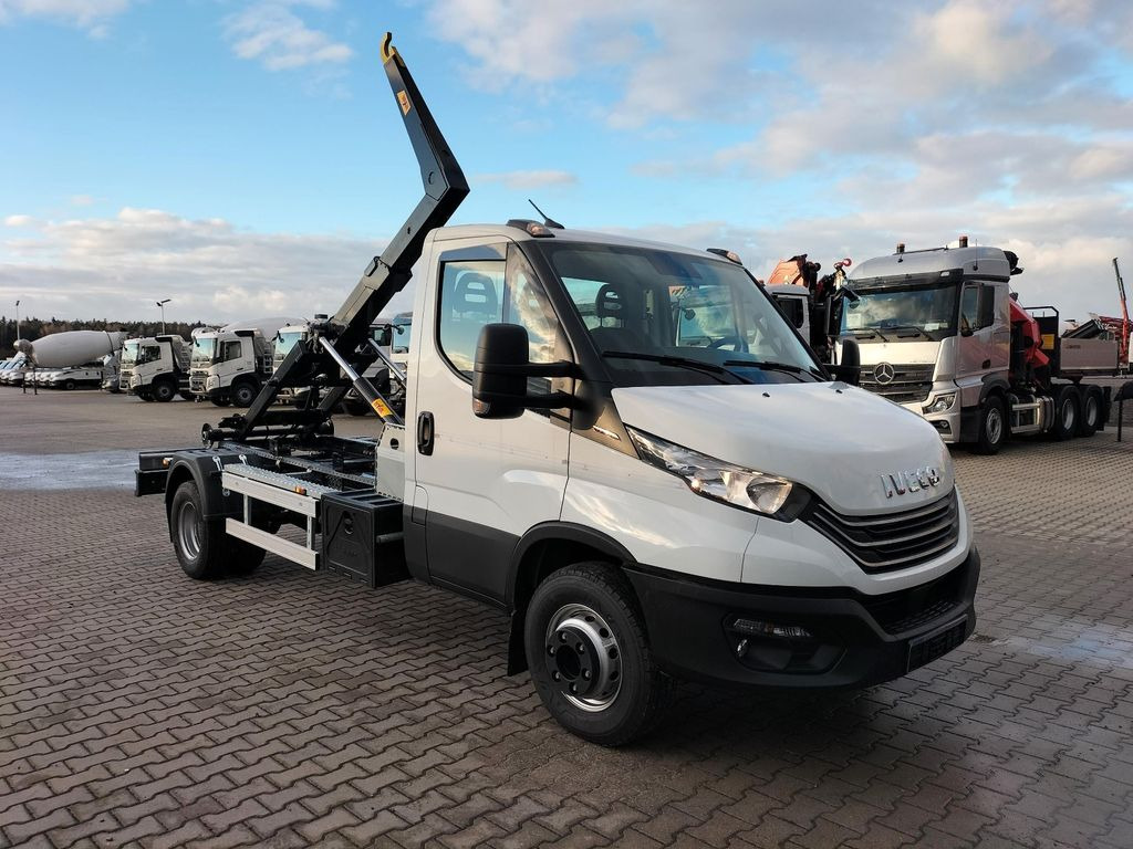 Iveco 70C18H Abrollkipper HYVA HKS-5 - Коммерческий автомобиль, Крюковой мультилифт: фото 1 Iveco 70C18H Abrollkipper HYVA HKS-5 - Коммерческий автомобиль, Крюковой мультилифт: фото 1
