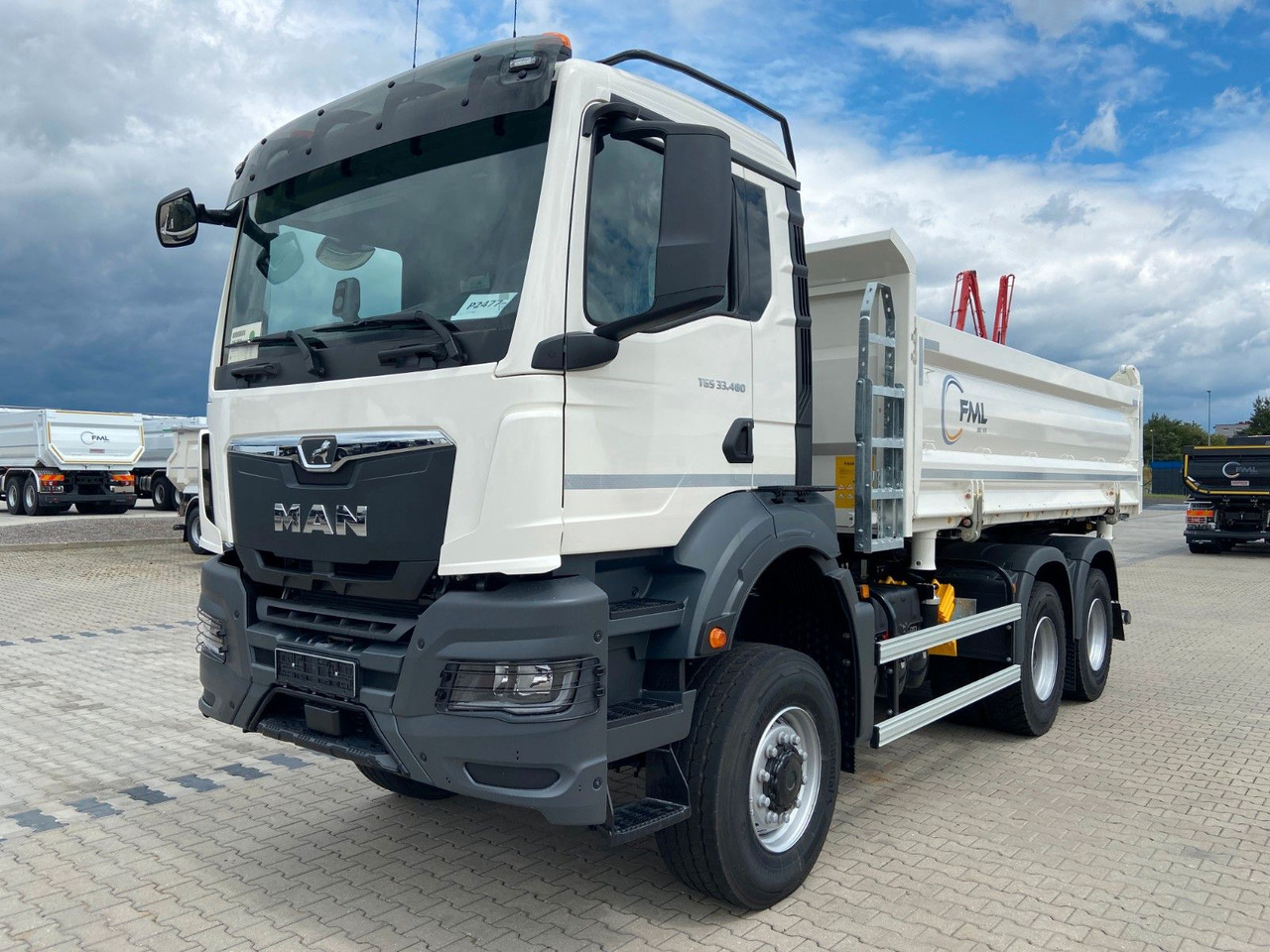 MAN TGS 33.480 6X6 FML Dreiseitenkipper - Самосвал: фото 2 MAN TGS 33.480 6X6 FML Dreiseitenkipper - Самосвал: фото 2