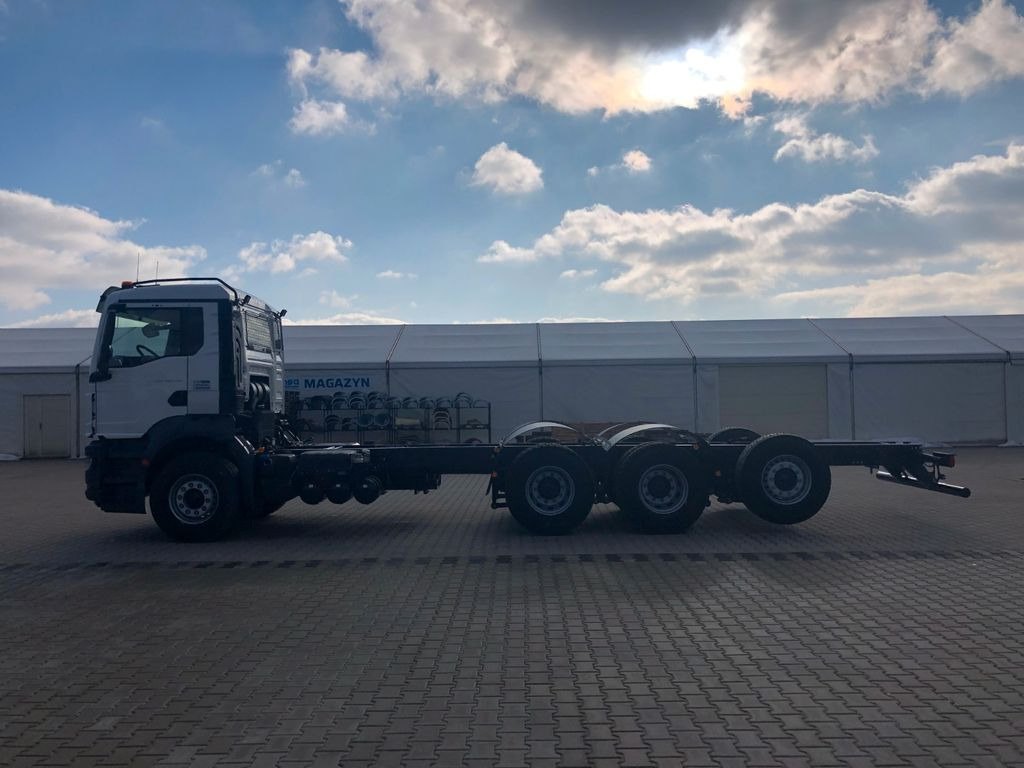 MAN TGS 35.480 8x4 TRIDEM - Грузовик-шасси: фото 3 MAN TGS 35.480 8x4 TRIDEM - Грузовик-шасси: фото 3