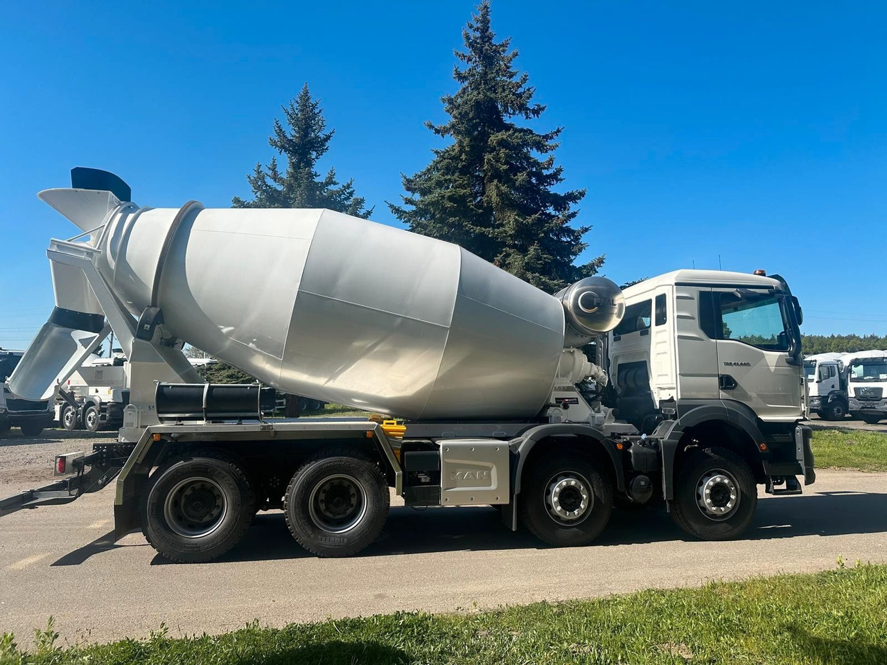 MAN TGS 41.400 8x4 EURO 2 FML 13M3 - Автобетоносмеситель: фото 4 MAN TGS 41.400 8x4 EURO 2 FML 13M3 - Автобетоносмеситель: фото 4