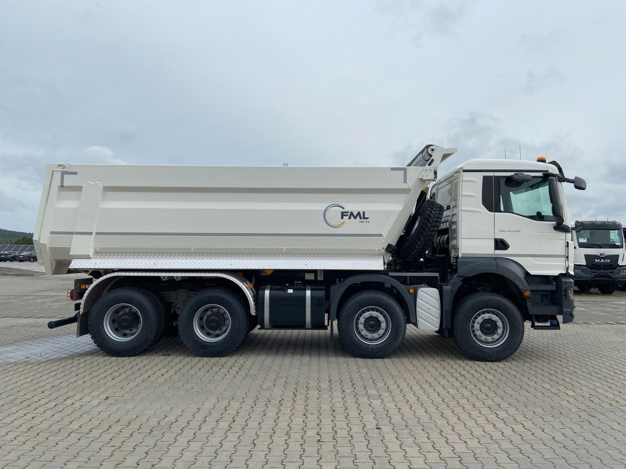 MAN TGS 41.400 8x4 EURO2 FML KIPPER 21M3 - Самосвал: фото 3 MAN TGS 41.400 8x4 EURO2 FML KIPPER 21M3 - Самосвал: фото 3