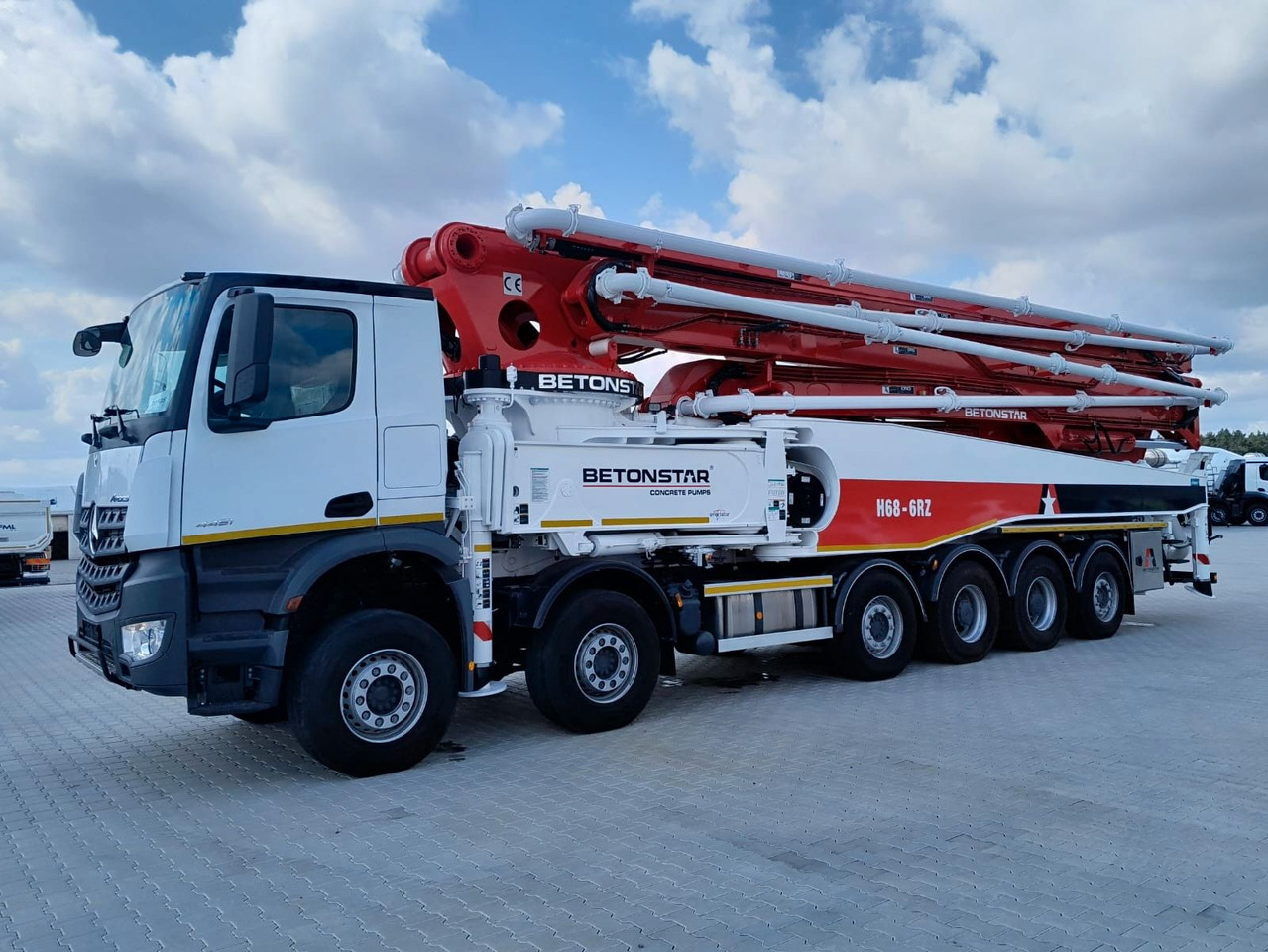 Mercedes-Benz AROCS 4451 BETONSTAR H68.20-6RZ - Автобетононасос: фото 2 Mercedes-Benz AROCS 4451 BETONSTAR H68.20-6RZ - Автобетононасос: фото 2